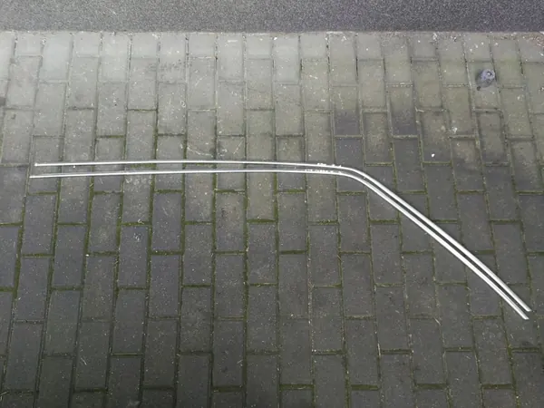Höger takränna OEM för BMW E30 (1-2) image 2