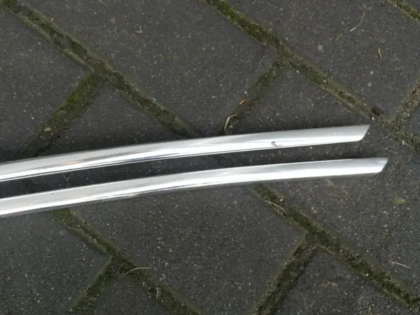 Höger takränna OEM för BMW E30 (1-2) image 3