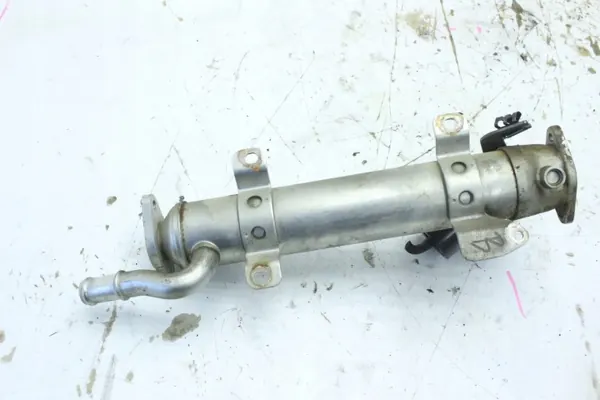 Refroidisseur EGR 03L131512B pour VW Golf VI 2.0 TDI image 8