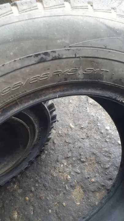 Grelha de porta-malas traseira SEAT LEON OEM 19565R15 image 4
