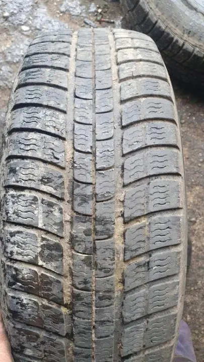 Grelha de porta-malas traseira SEAT LEON OEM 19565R15 image 5