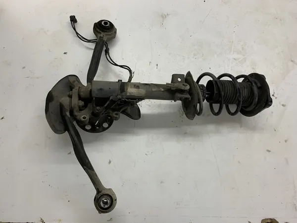 Snodo anteriore destro McPherson Mercedes W204 image 2