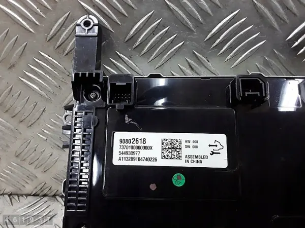 Pantalla de visualización Opel Insignia OEM 90802618 - Usado image 6