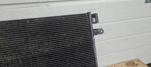 Audi OE 4F0260401Q gebruikte airco-condensor image 6