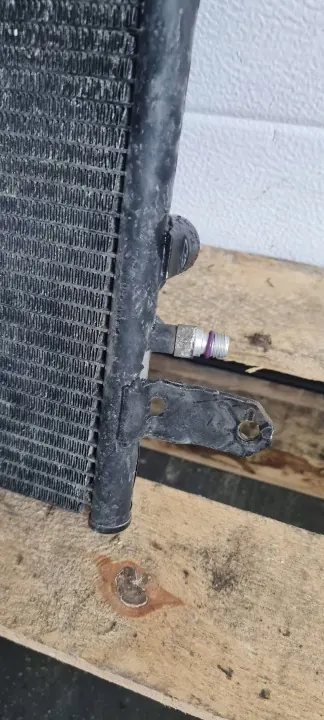 Audi OE 4F0260401Q gebruikte airco-condensor image 7