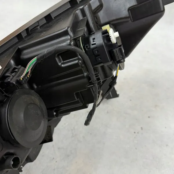 Oikea Etuvalaisin Renault Scenic IV image 9