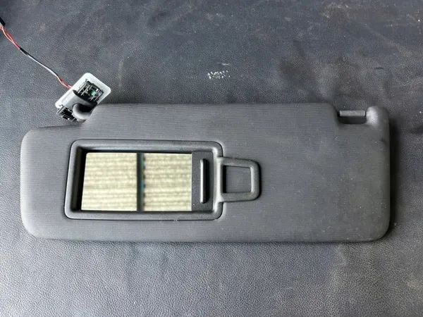 VW Arteon Aurinkosuoja vasen OEM 3G0857551 image 2
