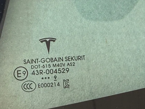 Tesla 3 Cristal Trasero Izquierdo Carrocería OEM 1080703-00-G image 5