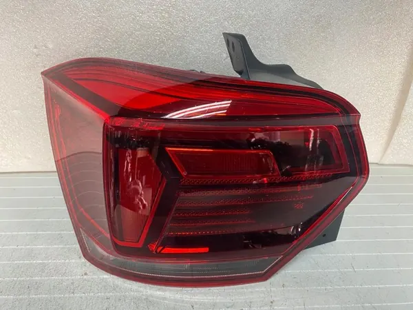 Luz Trasera Izquierda 2G0945207B VW Polo VI 2017- image 2
