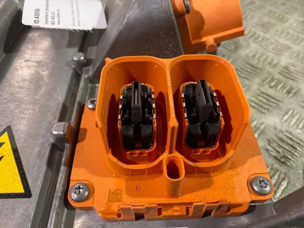 Inversor Volvo XC90 2018 OEM 31673208 Usado image 3