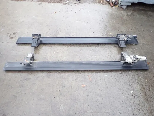 OEM 68275813AB Sähköiset astinlaudat Dodge RAM:lle image 3