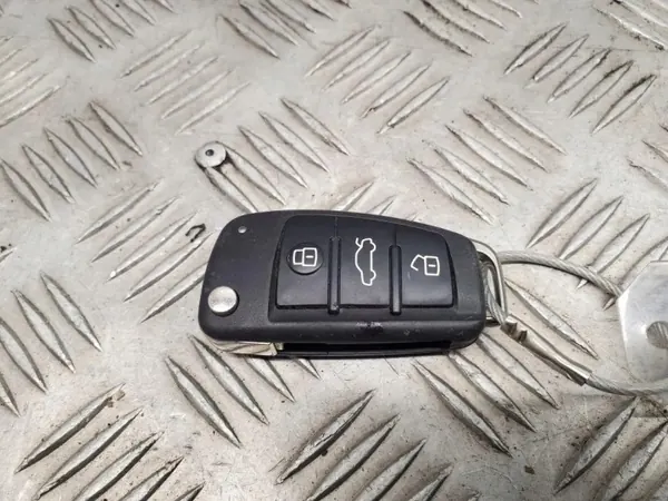 Clé de contact Audi Q3 2021 OEM 5FA010780 image 4