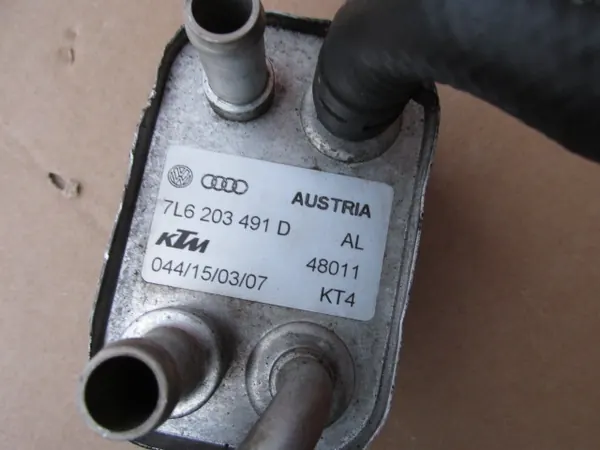 Brandstofkoeler Audi Q7 4L 2007 3.0 TDI OEM 7L6203491D image 4