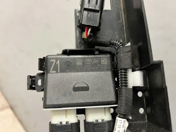 Sensor de maletero OEM 891B2-0W310 para Toyota RAV4 image 6