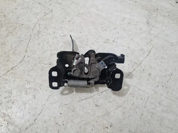 Dodge Charger 2019- Motorhuv Lock Original 68261142AA image 3