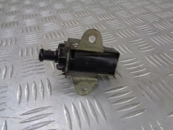 Soupape à vide Mazda 6 OEM 139700-0700 Occasion image 4