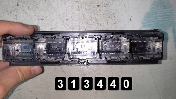 ECU Ford Mondeo OEM AM-313440 2002 2S7A-12A650-AFA image 8