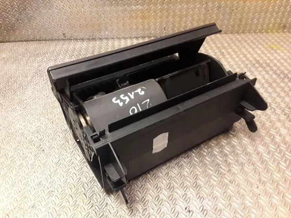 Cendrier Mercedes-Benz MDY2860 pour E W210 - Occasion image 3