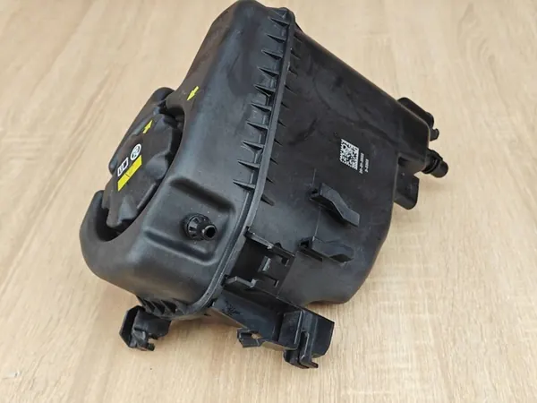 BMW 540i G30 G31 Expansietank 9846642 image 2