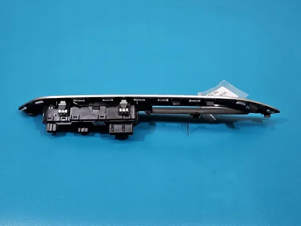 Raam- en Spiegelschakelaar Peugeot 3008 II OEM 98319739ZD image 3