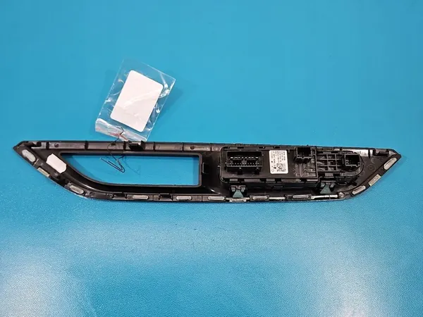 Raam- en Spiegelschakelaar Peugeot 3008 II OEM 98319739ZD image 4