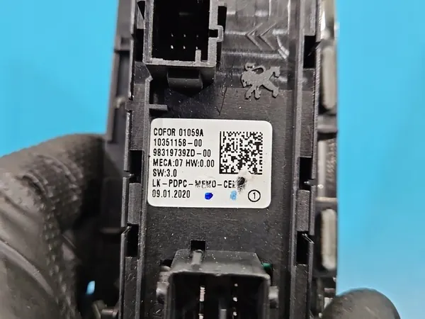 Raam- en Spiegelschakelaar Peugeot 3008 II OEM 98319739ZD image 8