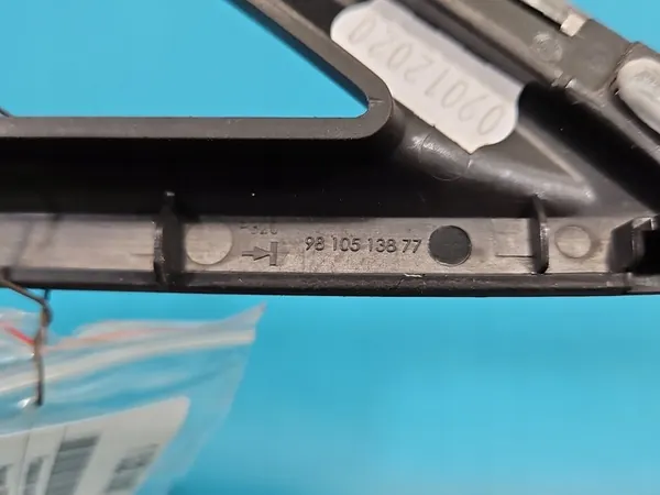 Raam- en Spiegelschakelaar Peugeot 3008 II OEM 98319739ZD image 9