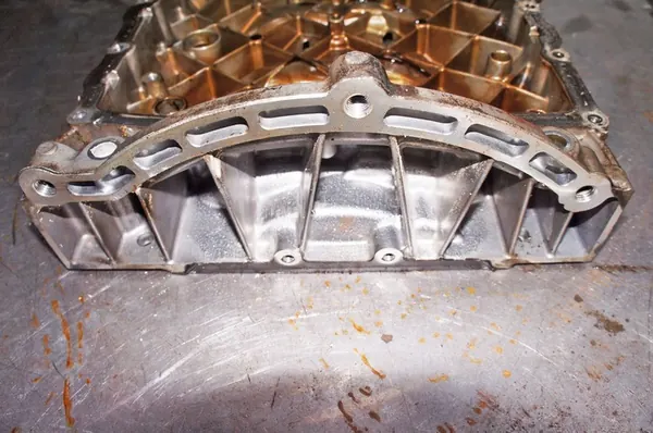 Audi Q3 I 8U 2.0TFSI Oljepanna UP320 GD01446 1706AC-46000D image 2