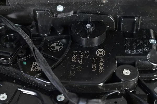 BMW X5 G05 X6 G06 Soft Close Türschlösser OEM 530510550 image 5