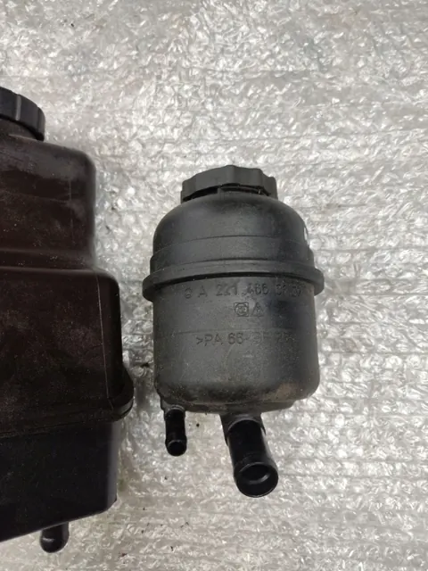 Käytetty ABC-nestesäiliö OEM w216 Mercedes CL:lle image 4