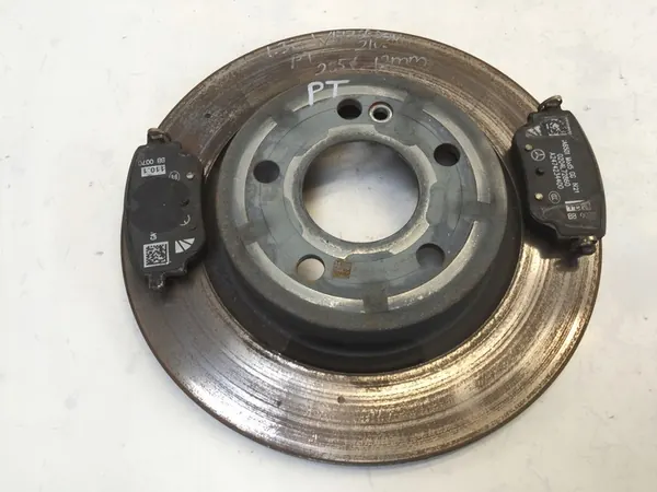 MERCEDES A W177 2021 REAR BRAKE DISCS 285mm image 2