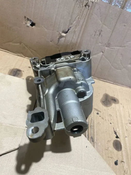 Bomba de óleo Citroen C3 Picasso OEM V7576012 image 5