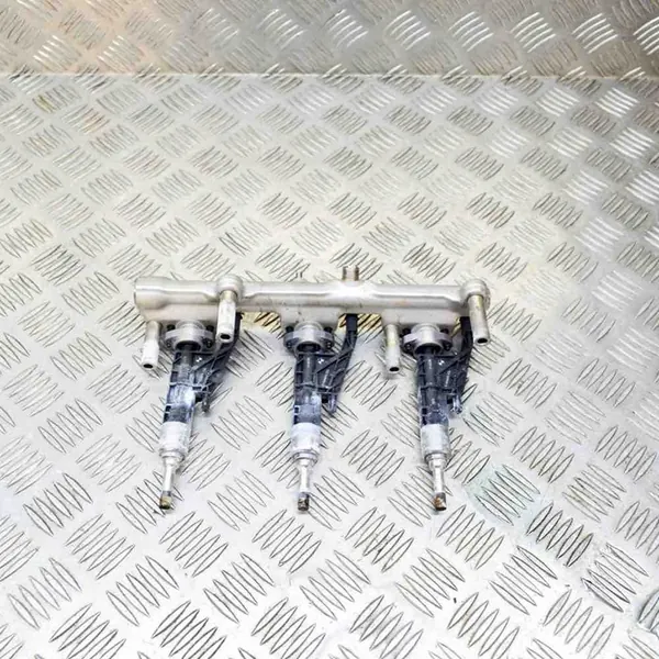 Rampe de carburant BMW 4 Coupe 3.0L 240kw 2017 0261500539 image 2