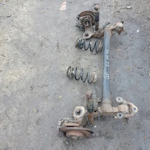 Viga suspensión trasera OEM 4334634 Opel Astra H image 2