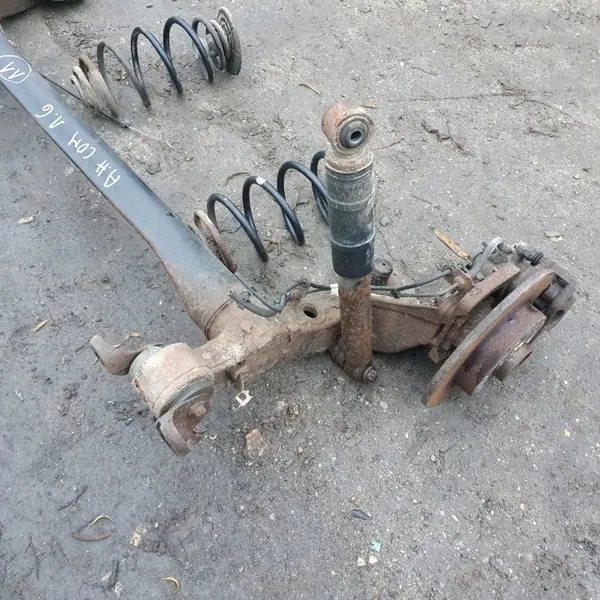 Viga suspensión trasera OEM 4334634 Opel Astra H image 4