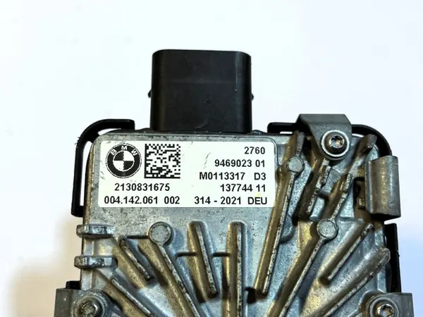 BMW OEM 9469023 Ajustador Redutor - Usado image 4