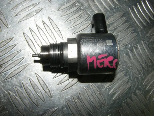 Capteur de Pression Carburant OEM 9307Z522A00 Mercedes image 2