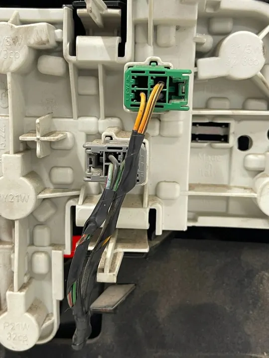 Volvo S40 2004 Luz trasera derecha image 8