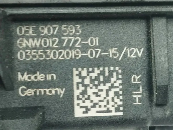 Vattenpump OEM 05E907593 för Audi A3 Sportback 1.0L image 7