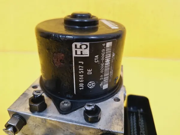 Pompe ABS OEM DRC100430 pour VW Golf IV 1.6 image 7