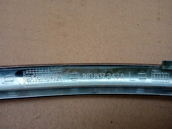 VW GOLF V, JETTA Etupuskuri Ritilät Vasen Oikea Kromi OEM image 5