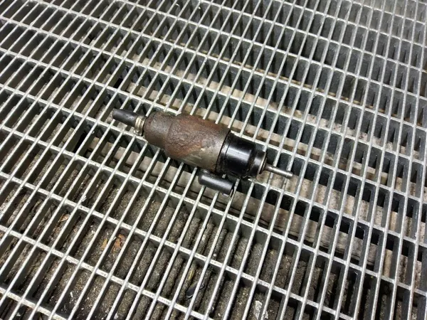 Pompe à carburant OEM 9X2Q9D280FA Range Rover Sport image 2