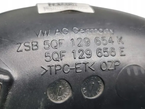 VW Tiguan II Luftleitung OEM 5QF129654K - Gebraucht image 5