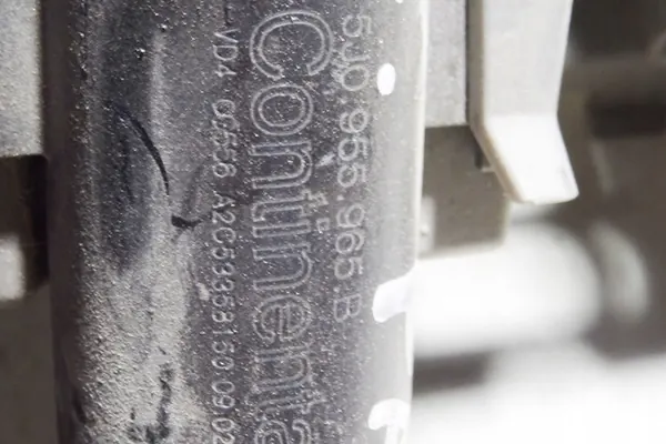 Left Headlight Washer SKODA FABIA II 5J0807055A image 3