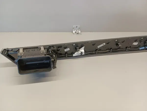 Grelha central Mercedes W212 OEM 2126800271 image 7