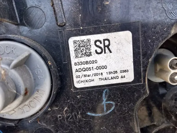 Luz trasera derecha LED Mitsubishi Space Star II (2014- ) OEM 8330B020 image 7