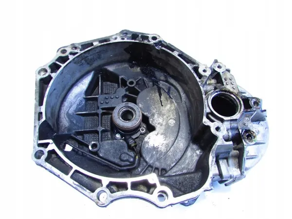 Getriebegehäuse OEM 55569876 für Opel Astra J 1.7 CDTI image 4