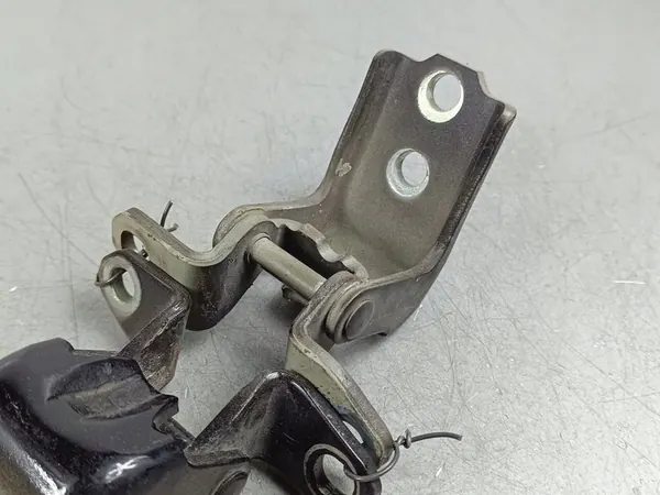 Vordertürscharniere Mitsubishi Eclipse Cross 2018 FOB53867 image 2