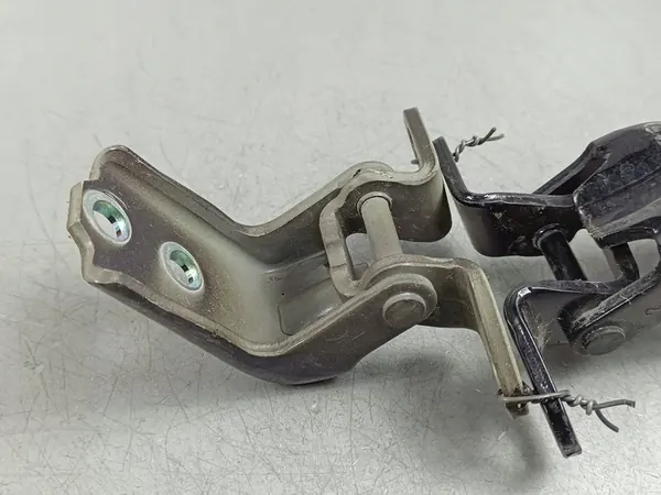 Vordertürscharniere Mitsubishi Eclipse Cross 2018 FOB53867 image 3