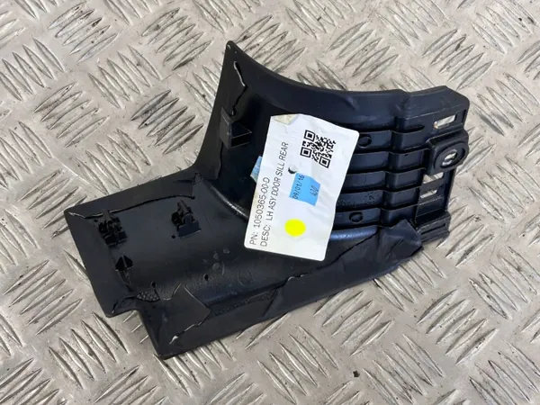 Garniture de pilier Tesla Model X Gauche OEM 105036500D image 5